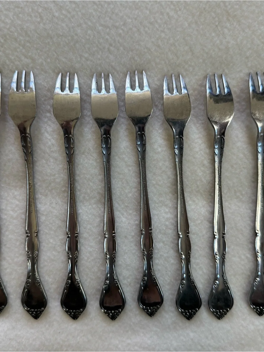 Supreme Cutlery Towle Manoir Stainless Steel Cocktail Forks - Set of 10
